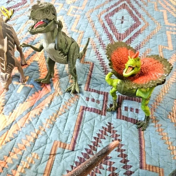 Dinosaurs - Picture 3 of 6